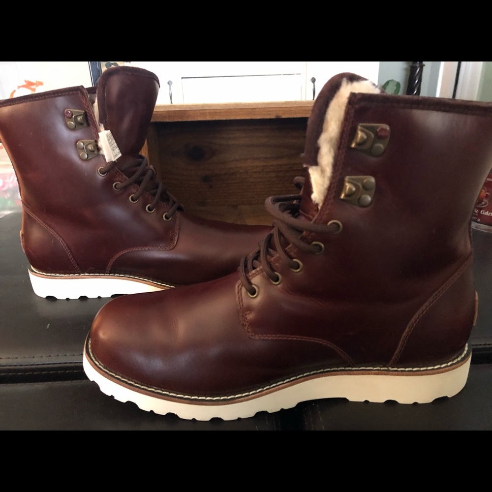 UGG Boots Lace-up Men’s 9